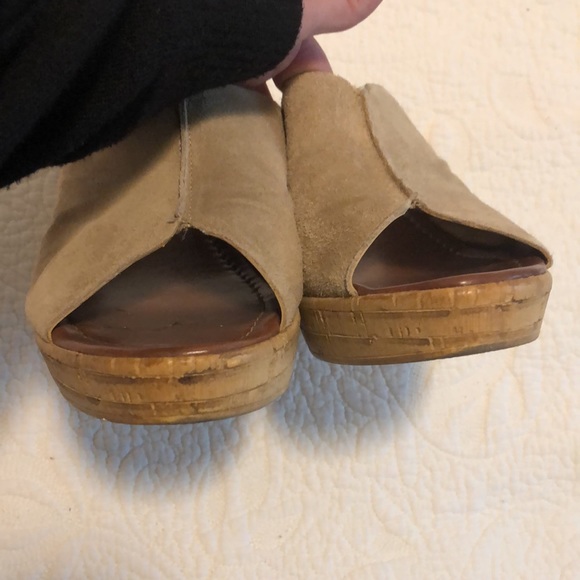 Beige wedge sandals size 8.5 - Picture 6 of 8